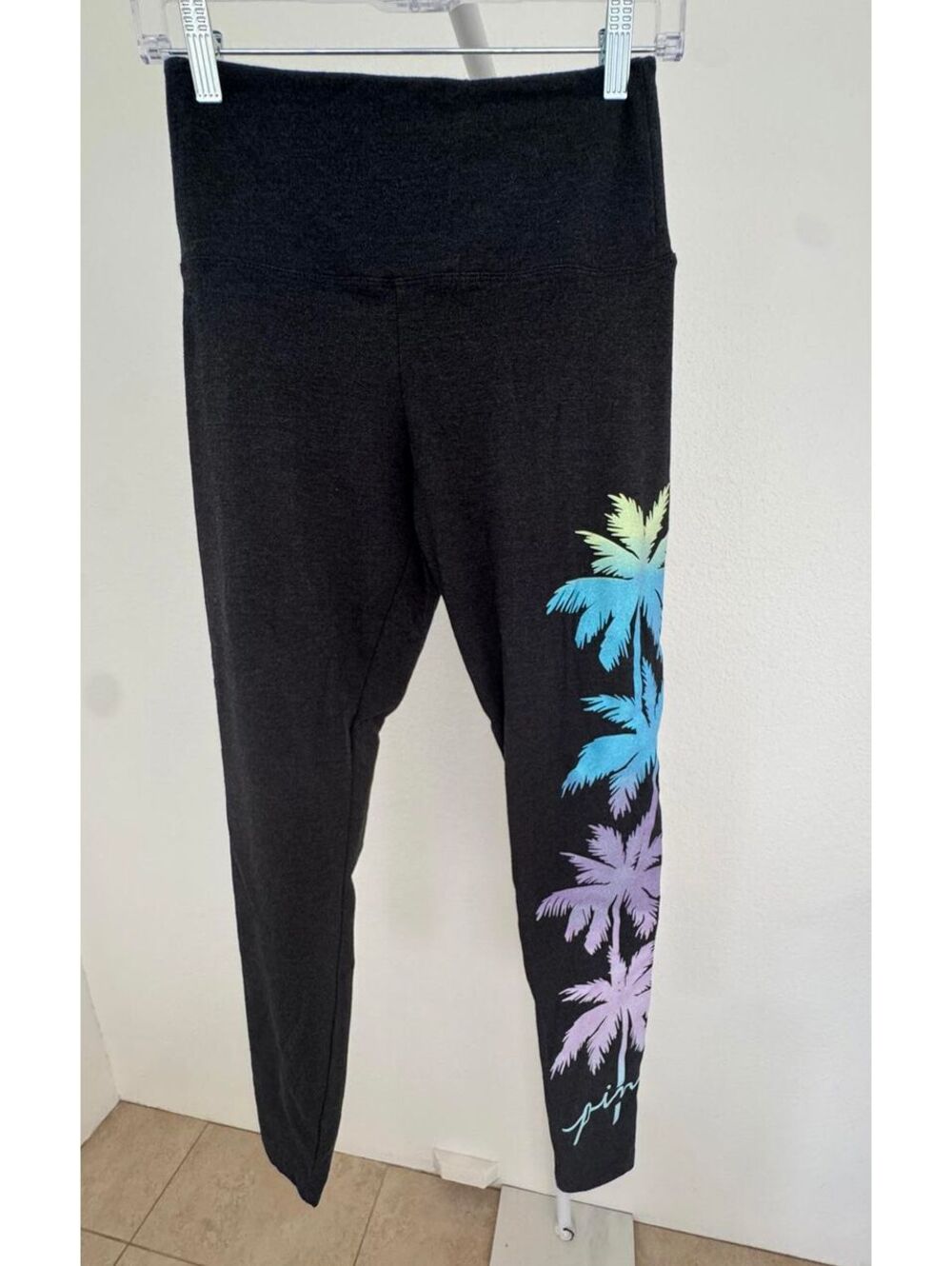 Pink- Medium Palm Tree Leggings